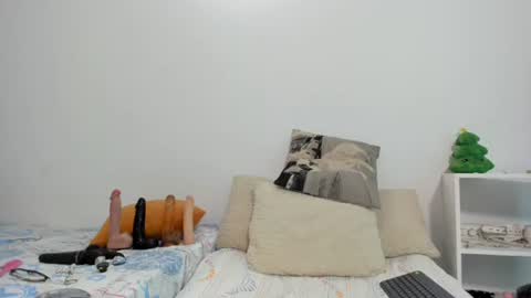 HotBlonde47 online show from December 4, 12:18 pm