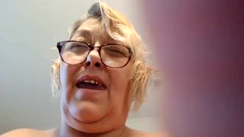 hotboobs117 online show from January 16, 7:32 pm