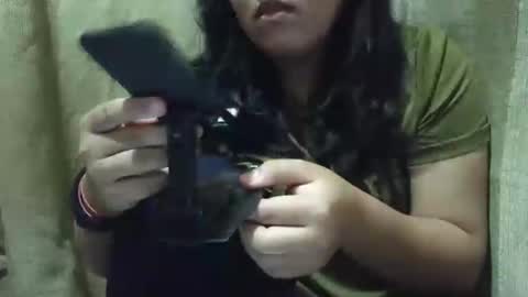 hotiemorenagurl18 online show from November 30, 7:23 am