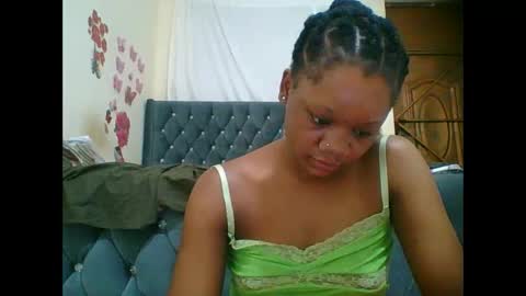 LOYCE online show from November 13, 10:31 pm