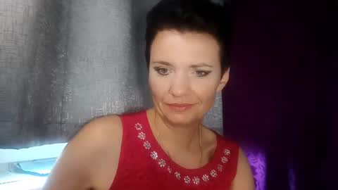 hotmamaqueen234 online show from July 24, 7:17 am