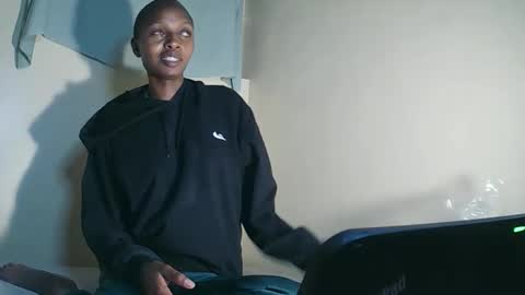 Mourning girl online show from April 20, 7:17 pm