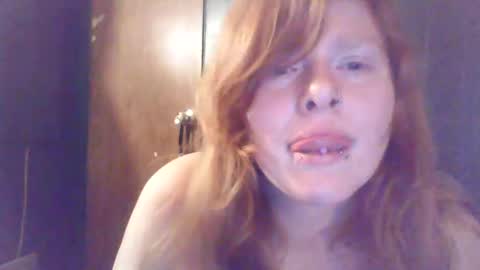 hotredhead666 online show from January 15, 4:29 am