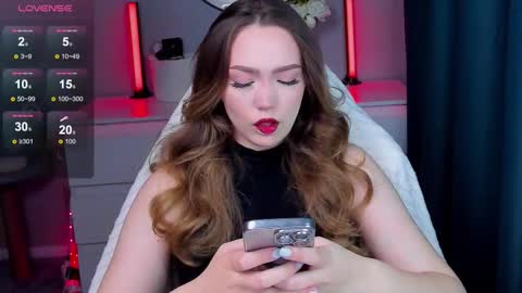 Snapshot of hottease_pvt chatting on October 7, 12:09 pm hello Im Eva online show from October 7, 12:09 pm