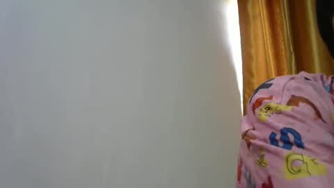 hottie baddie14 online show from April 4, 9:30 am