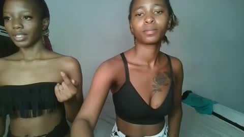 hottie_mistie online show from April 14, 9:31 am