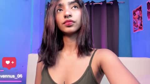 Veronica independent model online show from March 9, 11:30 pm