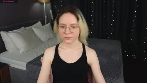 Kori online show from April 12, 7:55 am