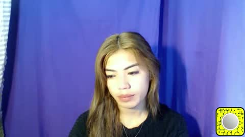 hotty_zeah online show from December 5, 3:28 am