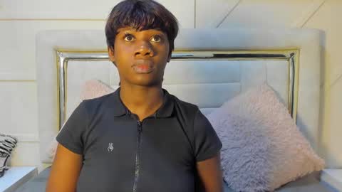 Snapshot of huddah_cam chatting on December 31, 11:20 am huddah online show from December 31, 11:20 am