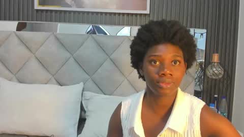 Snapshot of huddah_cam chatting on September 17, 11:41 am huddah online show from September 17, 11:41 am