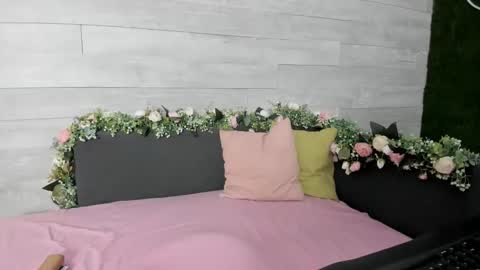 Erin online show from March 11, 4:30 am