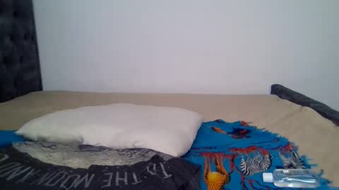 hunny online show from December 16, 3:12 am