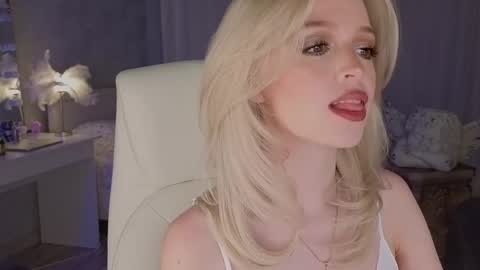 Joselle online show from March 30, 11:26 pm