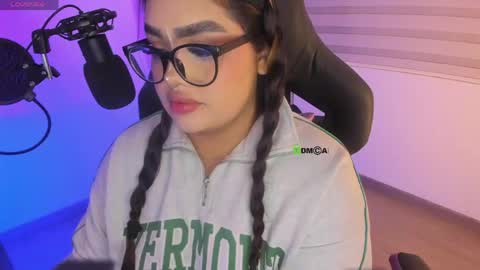 Ari online show from April 21, 1:42 am