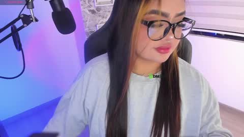 Ari online show from April 2, 1:25 am