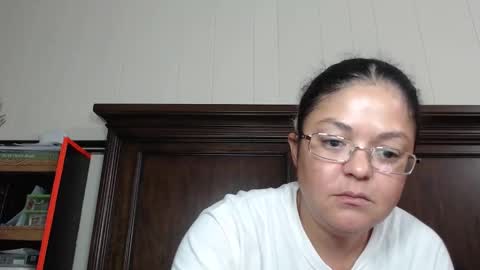 Snapshot of i_fetishize_u chatting on October 23, 5:52 pm ShortStuff online show from October 23, 5:52 pm