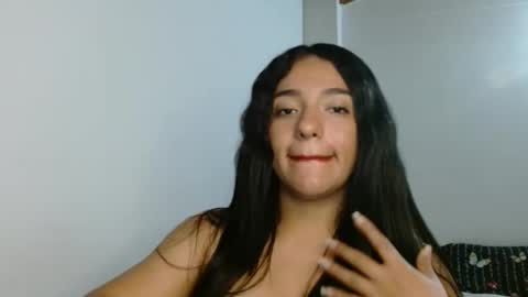 iam_paolax online show from December 15, 10:48 pm