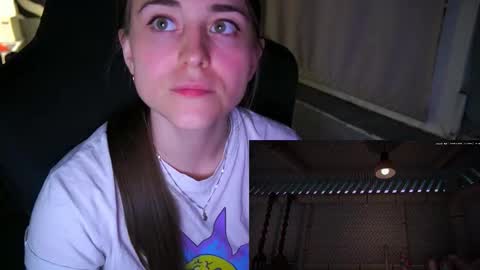 Snapshot of iamdervindella chatting on September 19, 5:01 pm Dervindella online show from September 19, 5:01 pm