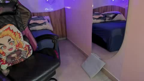 Nayuta online show from March 12, 8:33 pm