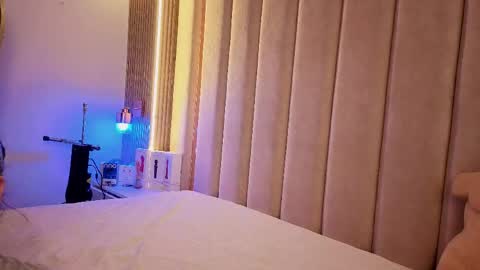 Nyxy online show from April 4, 11:31 am