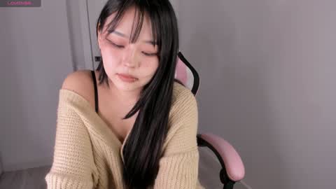 Snapshot of ichigo_o chatting on January 9, 6:17 am Hitomi online show from January 9, 6:17 am