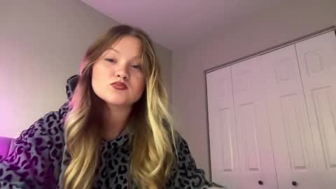 cassie online show from October 3, 11:10 pm