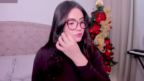 Maria online show from December 1, 3:26 pm