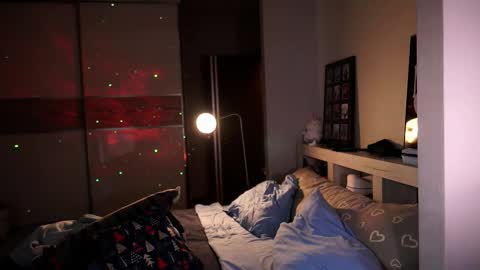 ileanacampbel online show from September 15, 4:32 am