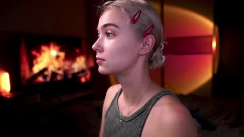 ileanacampbel online show from January 12, 4:08 pm