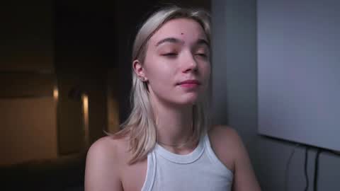 ileanacampbel online show from January 4, 6:09 am