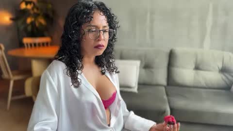 Kloe online show from September 11, 8:42 pm