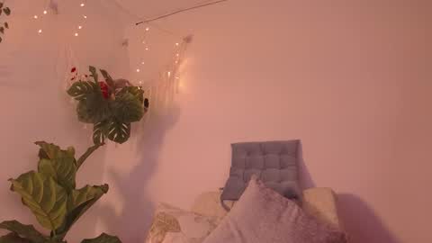 Kaia online show from January 9, 7:40 pm