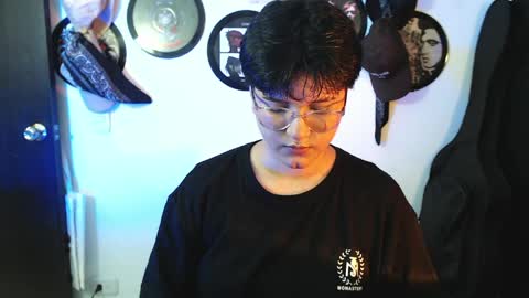 Sophie online show from May 17, 6:12 am