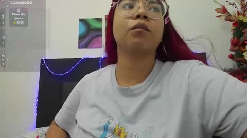 Angela online show from December 5, 10:33 am