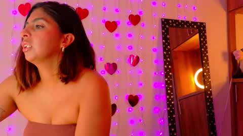 im_anna_ online show from February 16, 8:41 pm