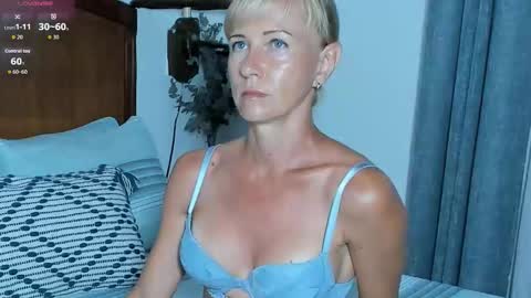 Christine -  online show from November 26, 1:12 pm