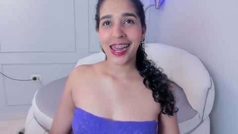 Belinda Mesa  online show from September 17, 5:49 am