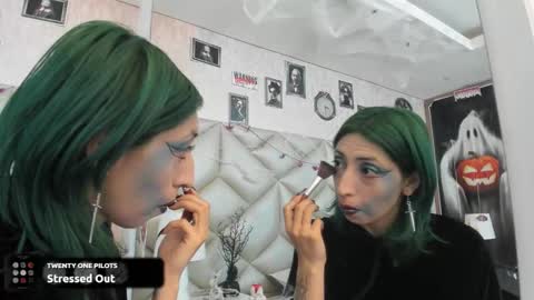 Snapshot of im_gaia chatting on October 23, 1:17 pm Im Gaia online show from October 23, 1:17 pm