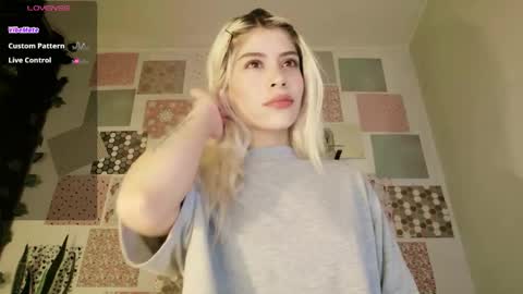 im_kali online show from April 18, 9:45 am