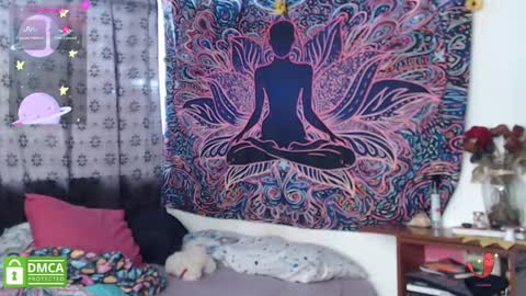 Cutie pie online show from March 12, 2:23 pm