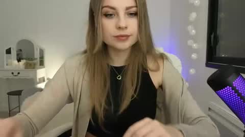 ImKeira online show from January 7, 7:28 pm