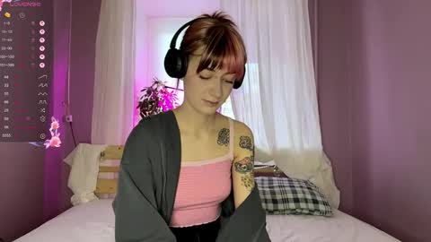 Dina online show from March 9, 1:25 pm