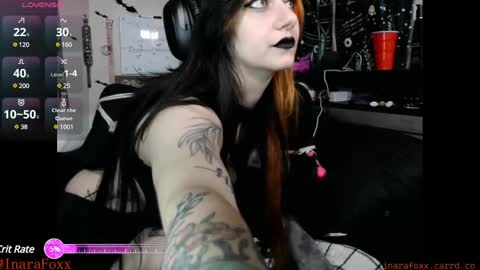 Snapshot of inarafoxxx chatting on December 20, 10:43 pm Inarafoxx online show from December 20, 10:43 pm