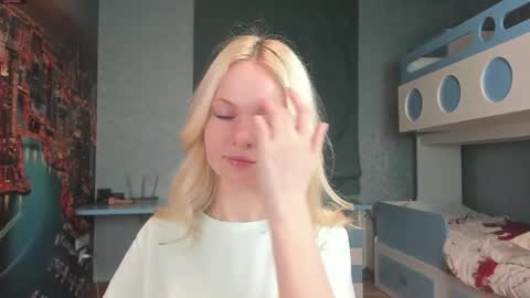 Masha online show from April 18, 11:04 pm