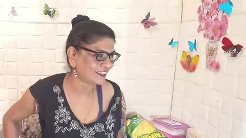 Femiez online show from November 10, 5:35 am