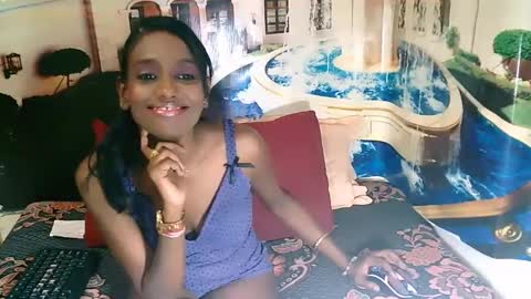 Leah online show from December 14, 7:46 pm