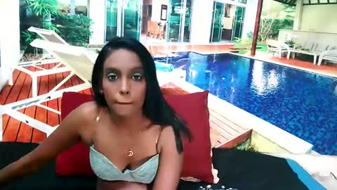 Leah online show from December 12, 6:21 pm