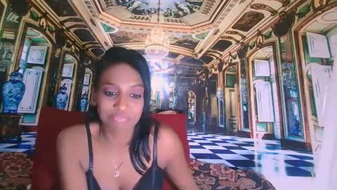 Leah online show from December 14, 7:07 am