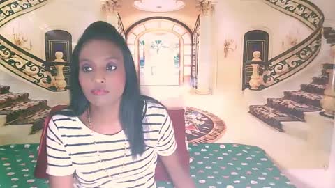 Leah online show from December 28, 5:14 pm